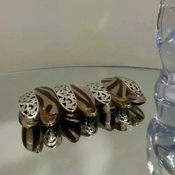 💟💎Women’s Vintage metal  & glass bracelet - Picture 2 of 12